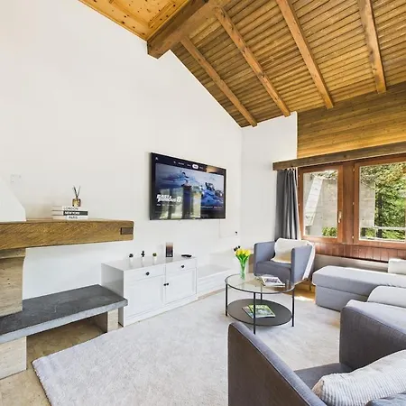 Family & Friends In Apartment Saas-Fee